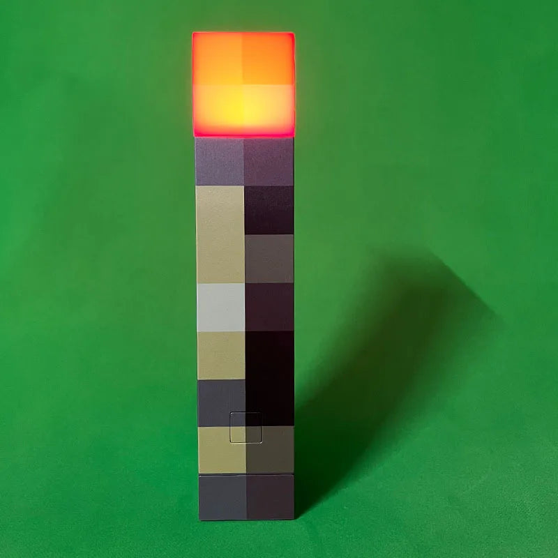 Lampă LED Minecraft – Lanternă USB Reîncărcabilă, Cadou Perfect pentru Copii